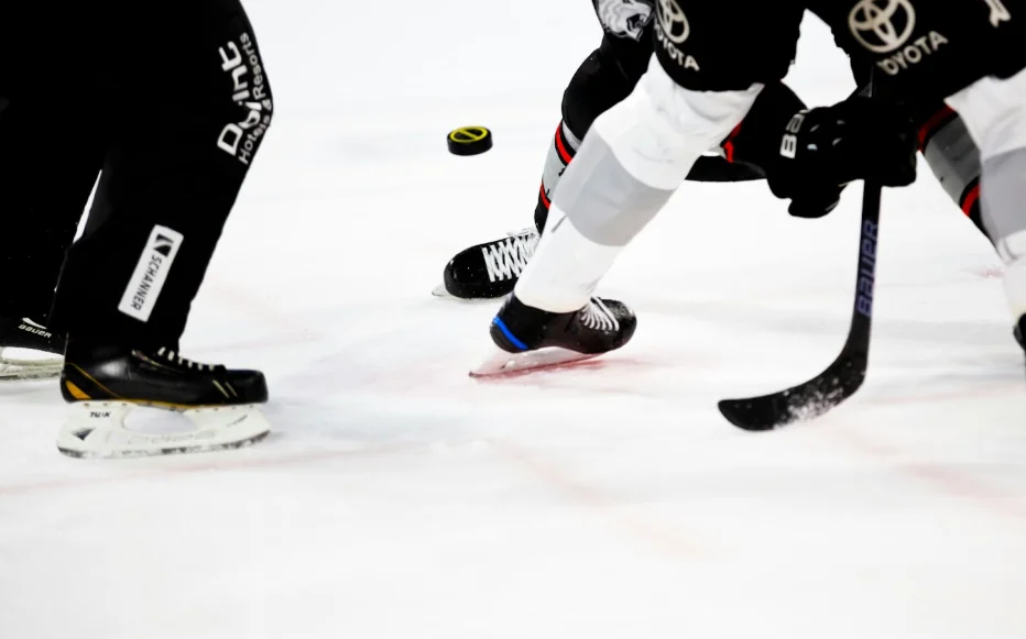 “Groin Pulls” in Ice Hockey Players