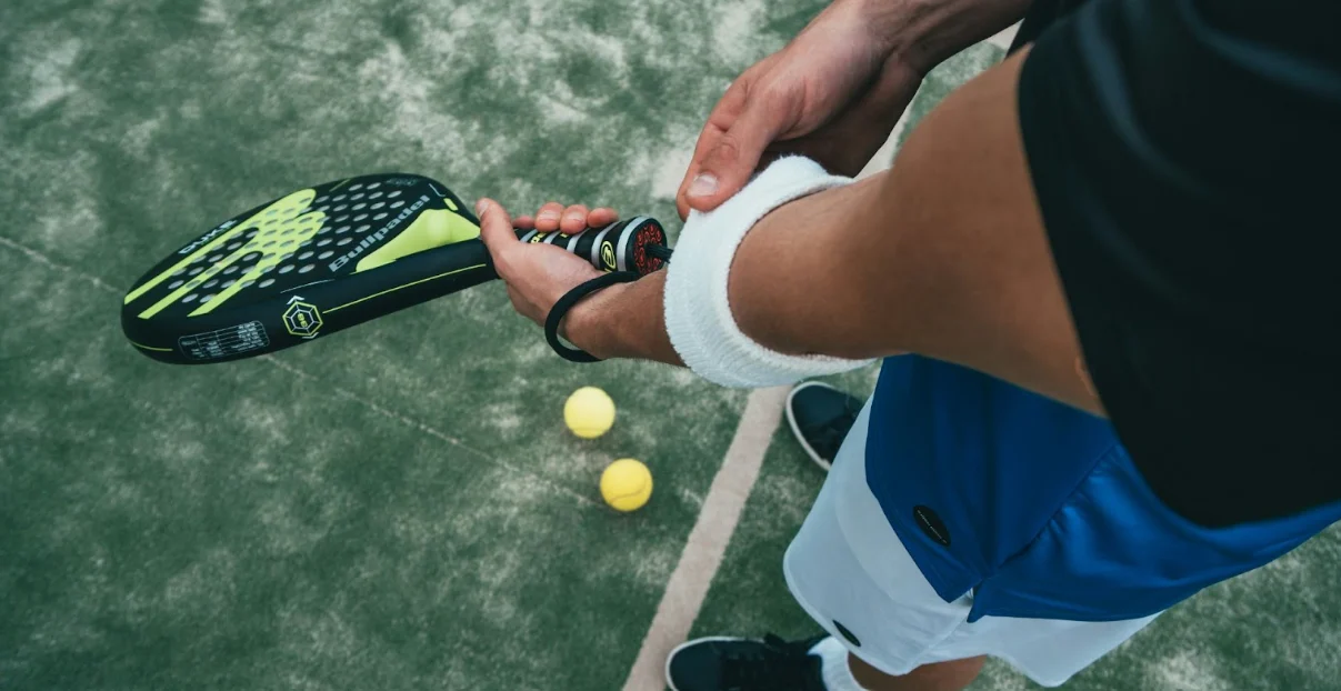 What To Do With My Tennis Elbow? – Besides Talking to our Physiotherapists at our Oakville and Burlington Clinics (Updated)