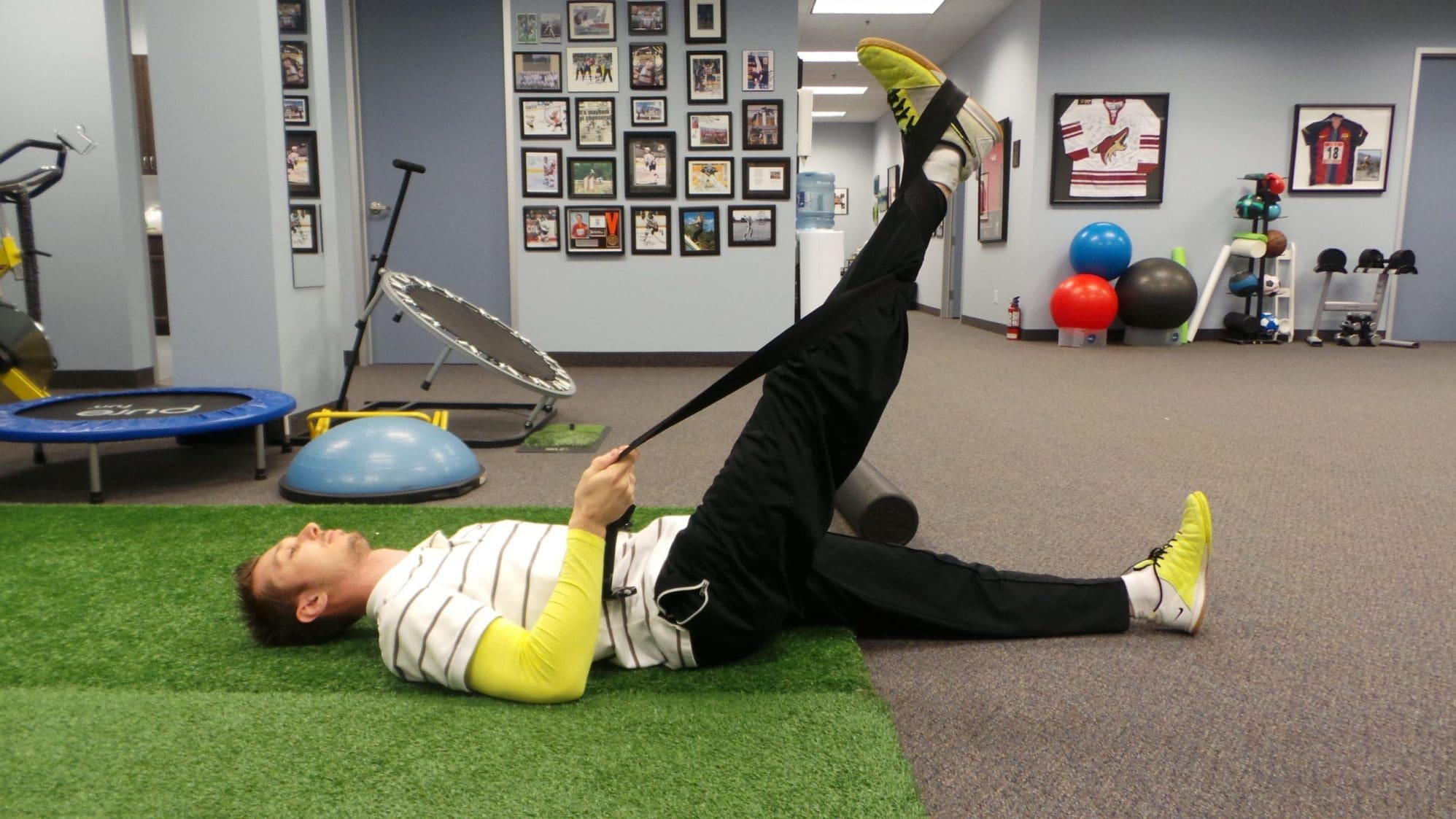 foam roller Sheddon Physiotherapy and Sports Clinic Oakville & Burlington