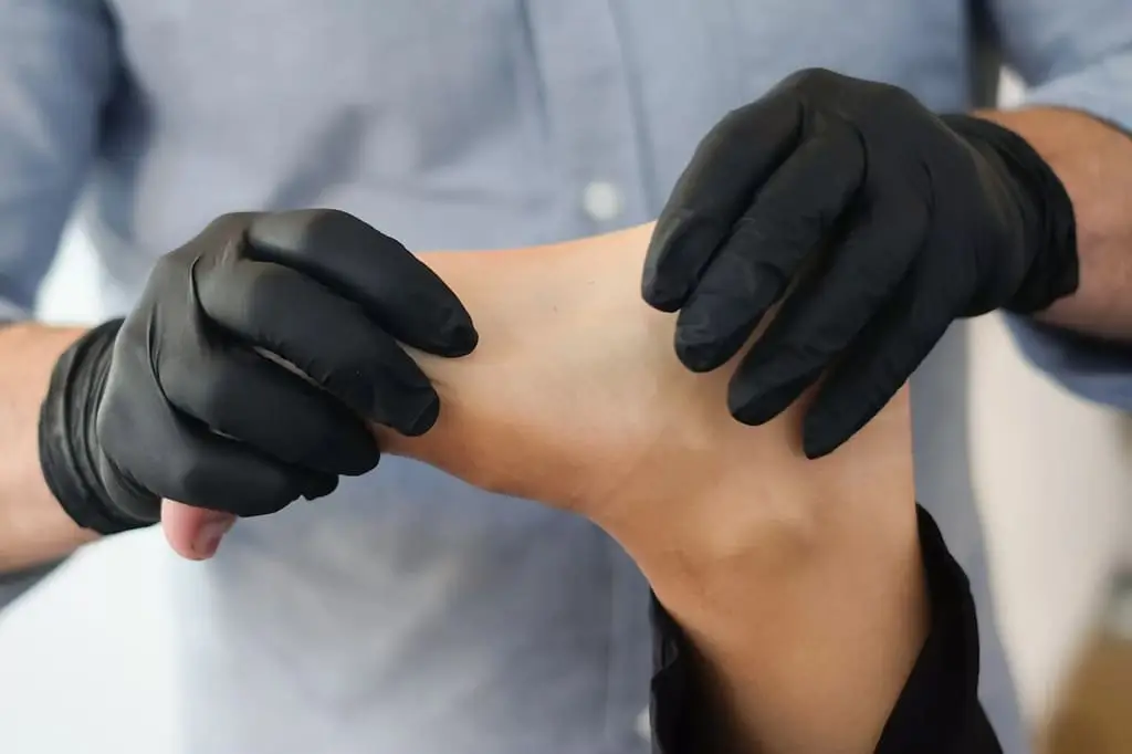 Physiotherapy Services treating conditions like arthritis, tendonitis, strains and more. Sheddon Physio Sports Clinics in Oakville and Burlington