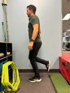 Single leg squats up