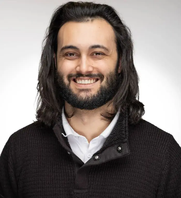 Liam Munshi, physiotherapist and certified athletic therapist at Sheddon Physiotherapy Oakville